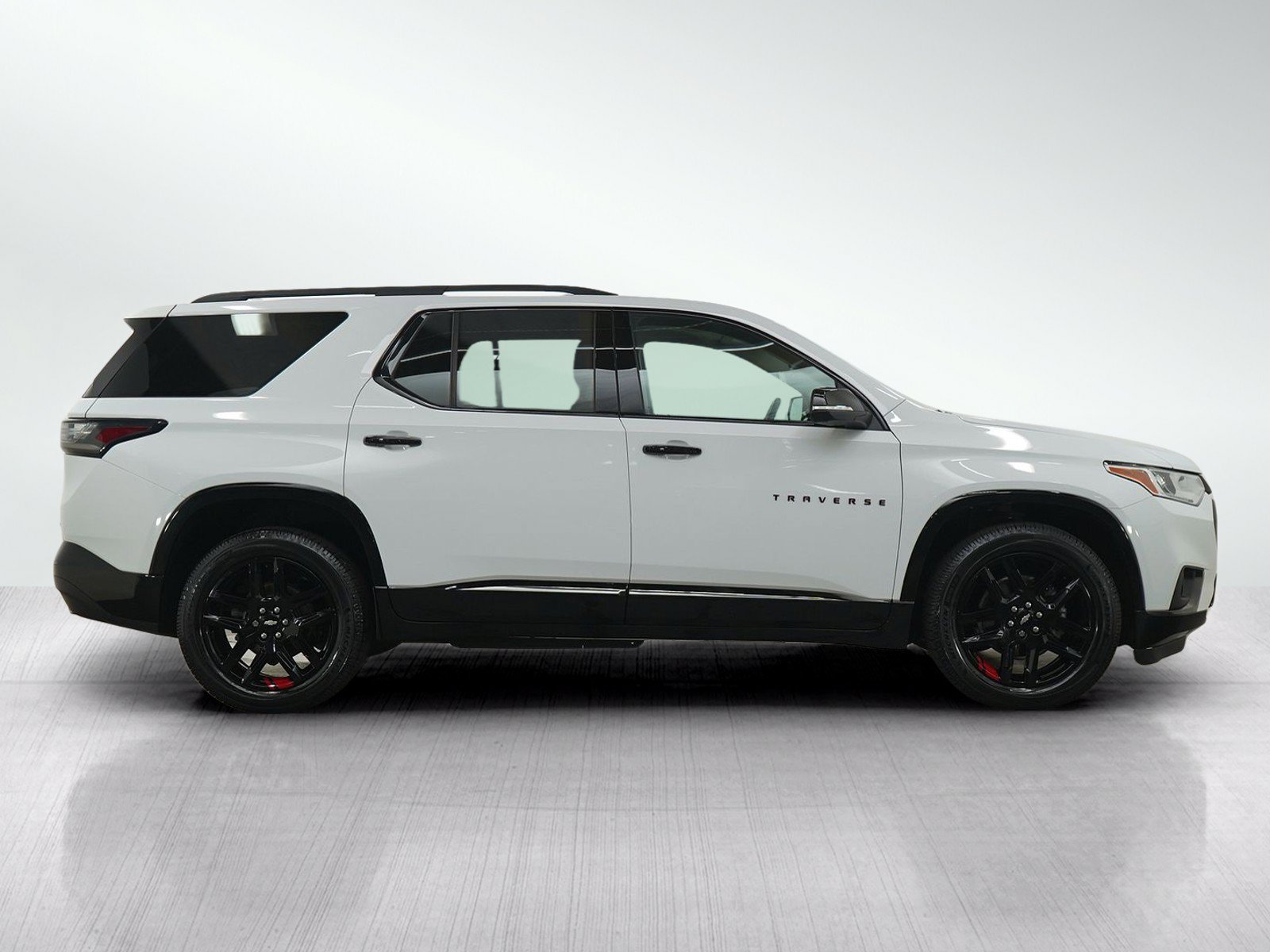 Used 2021 Chevrolet Traverse Premier w/ Redline Edition AWD/4WD image 6