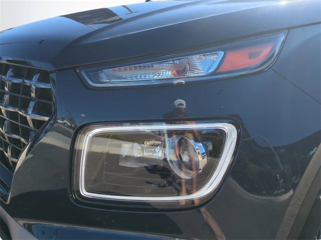 New 2025 Hyundai Venue Limited image 10