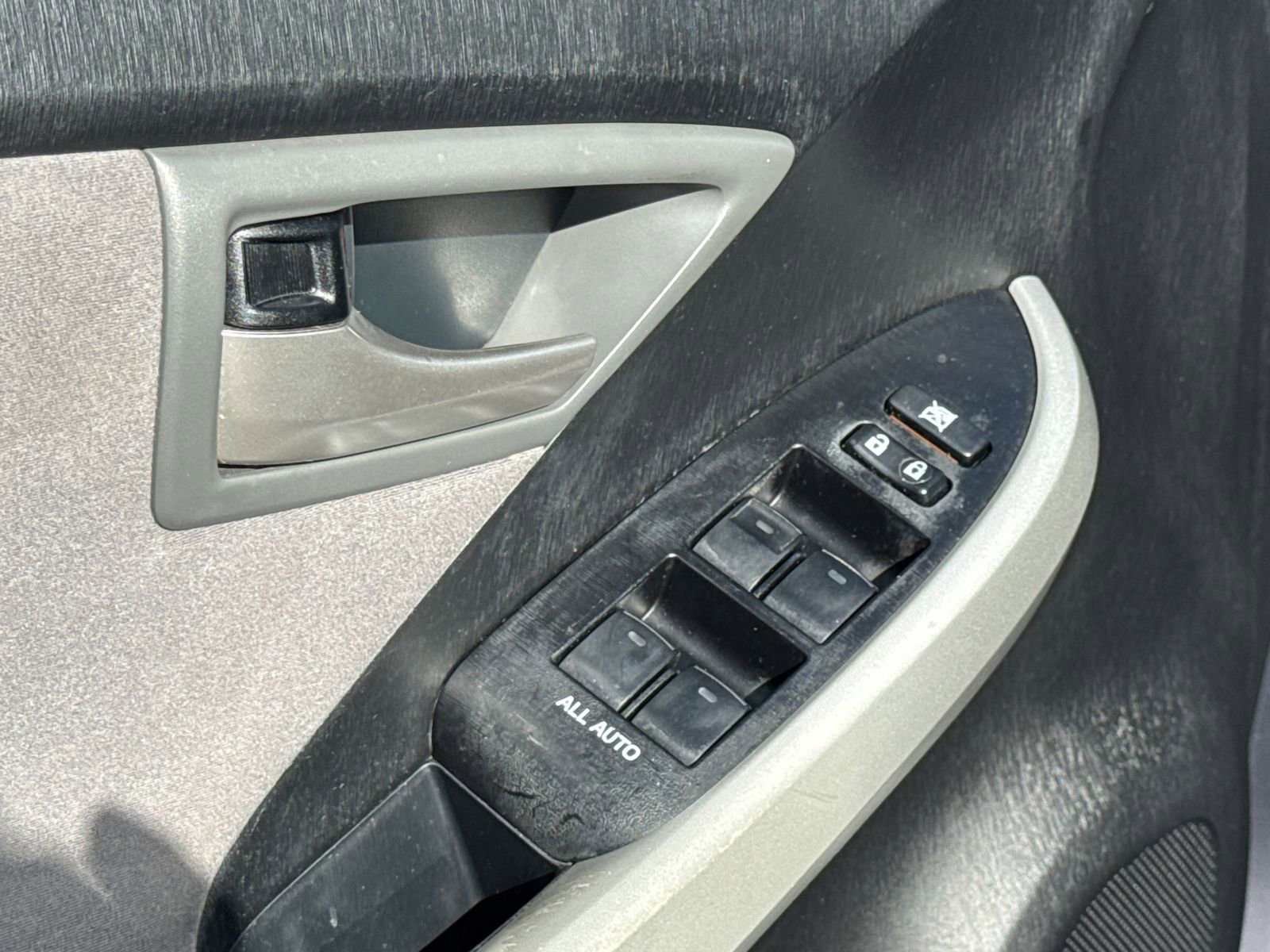 Used 2014 Toyota Prius Two FWD image 19