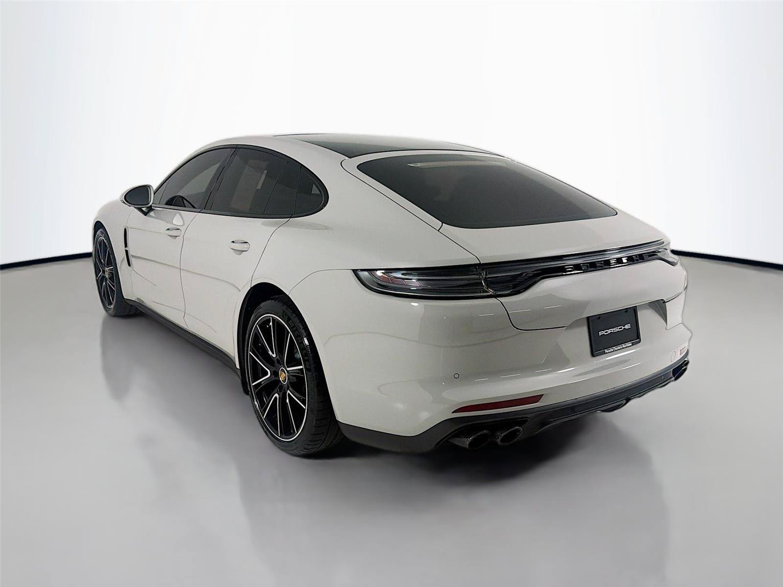 Certified 2023 Porsche Panamera Platinum Edition RWD image 3