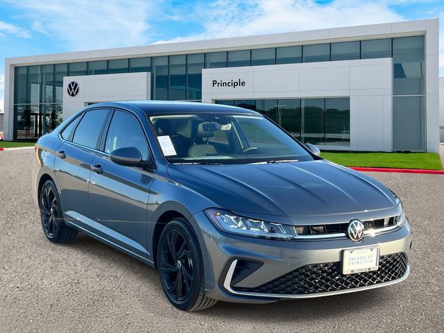 New 2026 Volkswagen Jetta SE FWD image 2