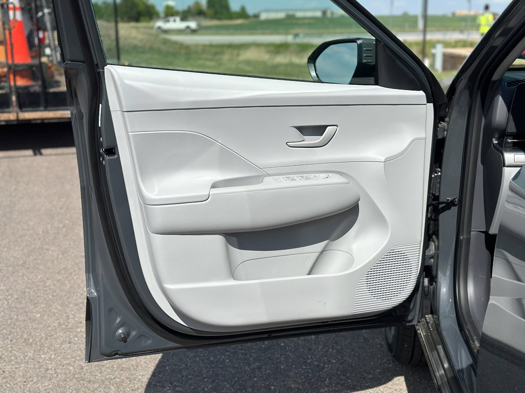 Used 2025 Hyundai Kona SEL image 20