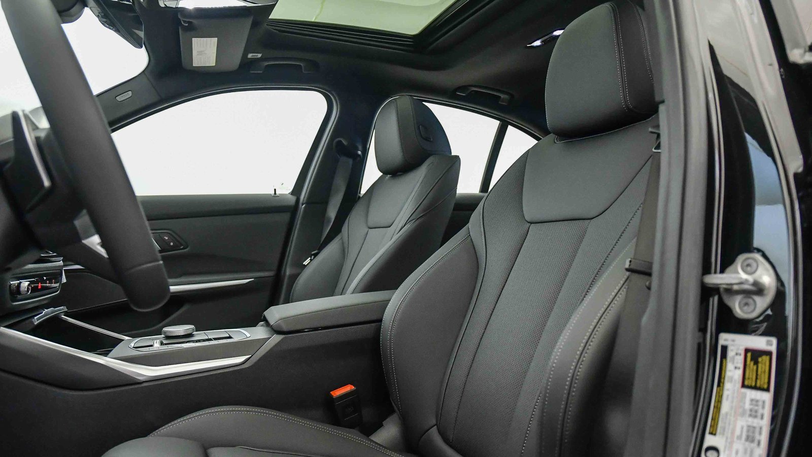 New 2026 BMW 330i Sedan w/ M Sport Package image 21