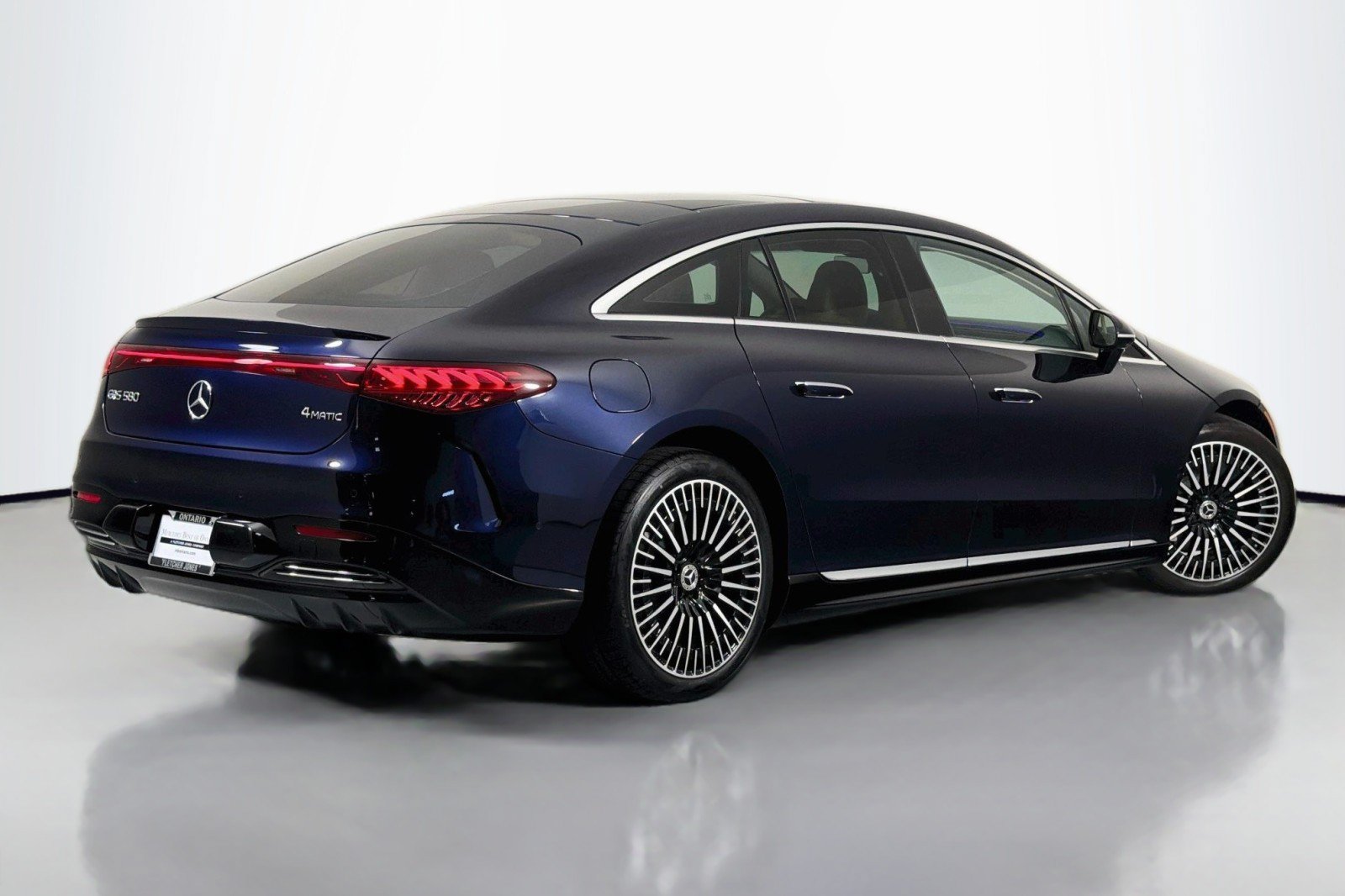Certified 2023 Mercedes-Benz EQS 580 4MATIC Sedan image 12
