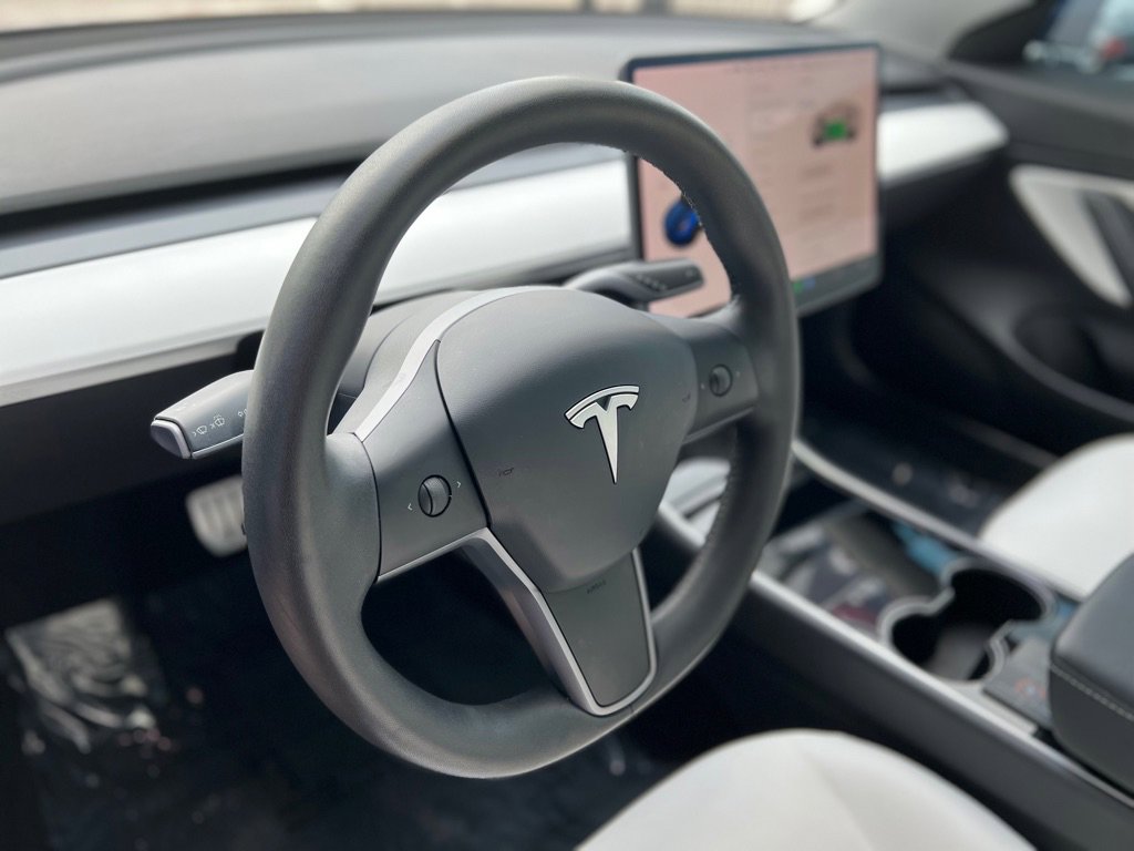 Used 2020 Tesla Model 3 Performance image 40