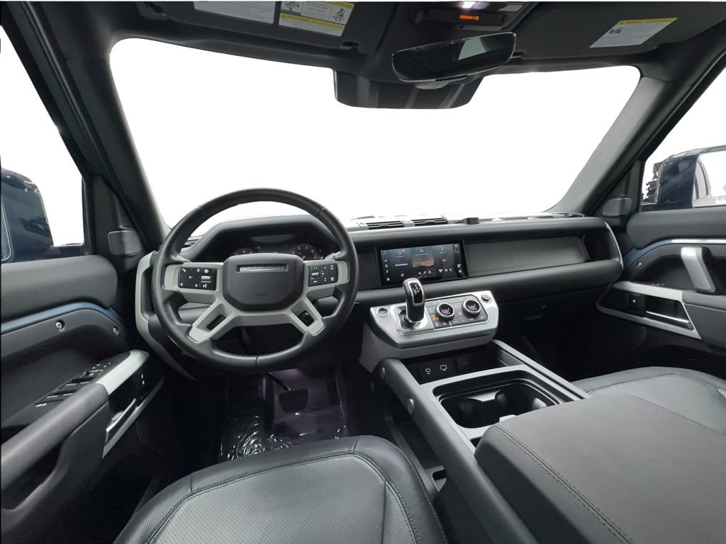Used 2024 Land Rover Defender 110 X-Dynamic SE AWD/4WD image 34