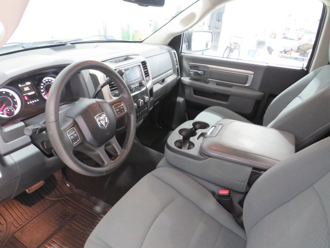 Used 2013 RAM 1500 Classic SLT RWD image 12