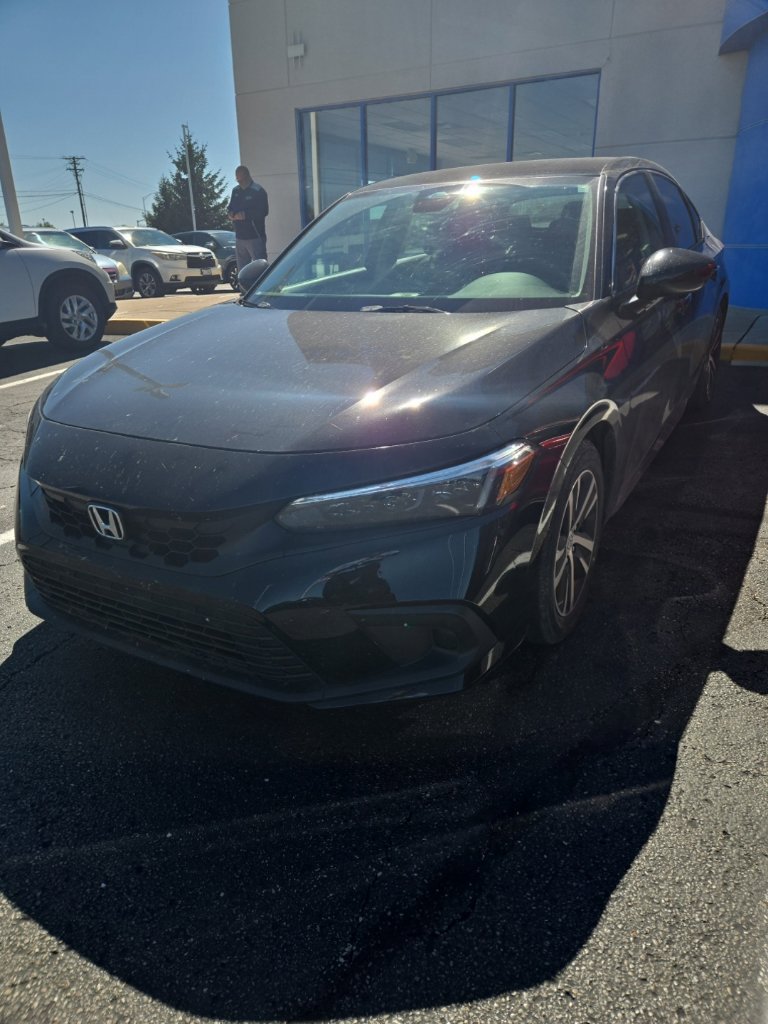 Used 2024 Honda Civic LX image 2