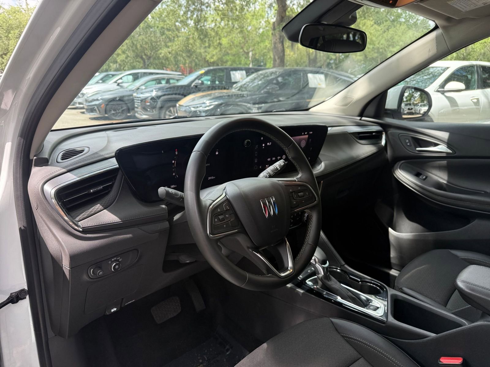 Used 2025 Buick Encore GX Preferred FWD image 31