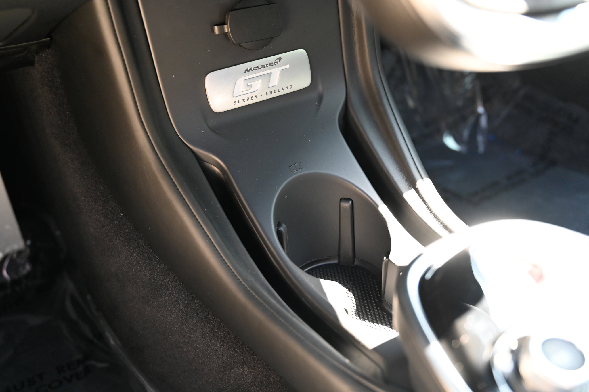 Used 2023 McLaren GT RWD image 33