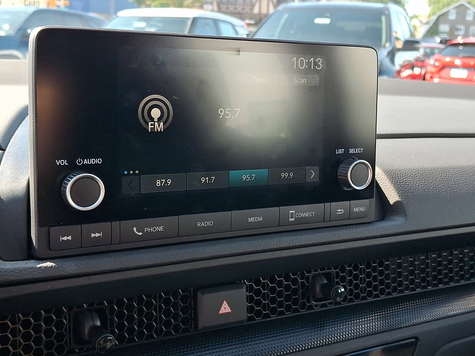 Used 2024 Honda CR-V LX image 17