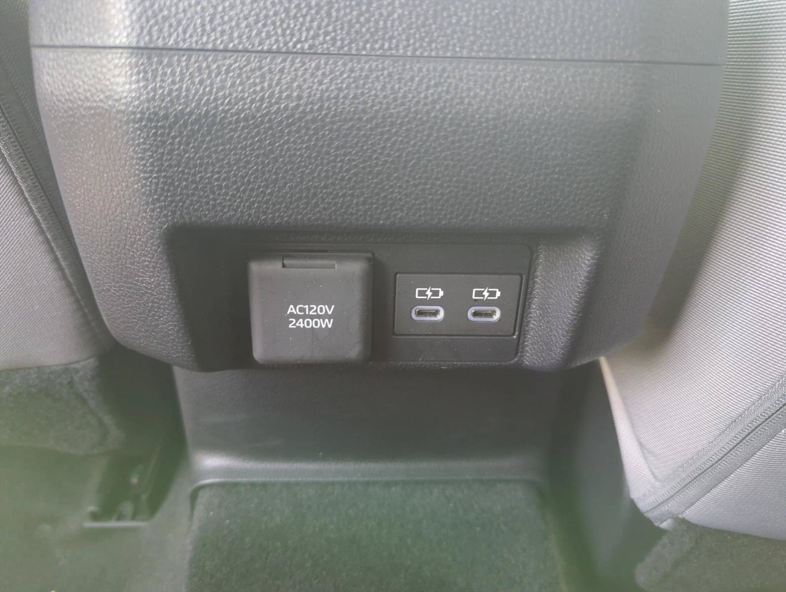 Used 2025 Toyota Tacoma TRD Off-Road AWD/4WD image 28