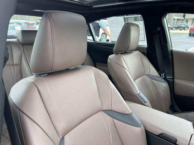 Certified 2023 Lexus ES 350 Ultra Luxury w/ Accessory Package (Z1) image 23