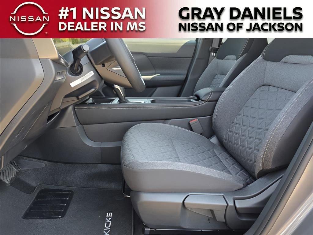 New 2025 Nissan Kicks SV w/ SV Premium Package AWD/4WD image 12