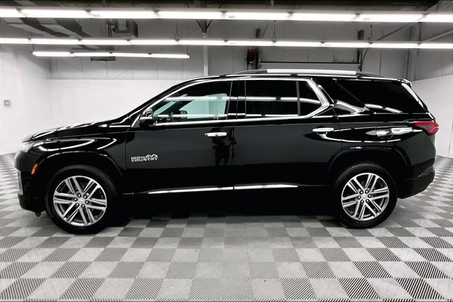 Used 2023 Chevrolet Traverse High Country FWD image 14