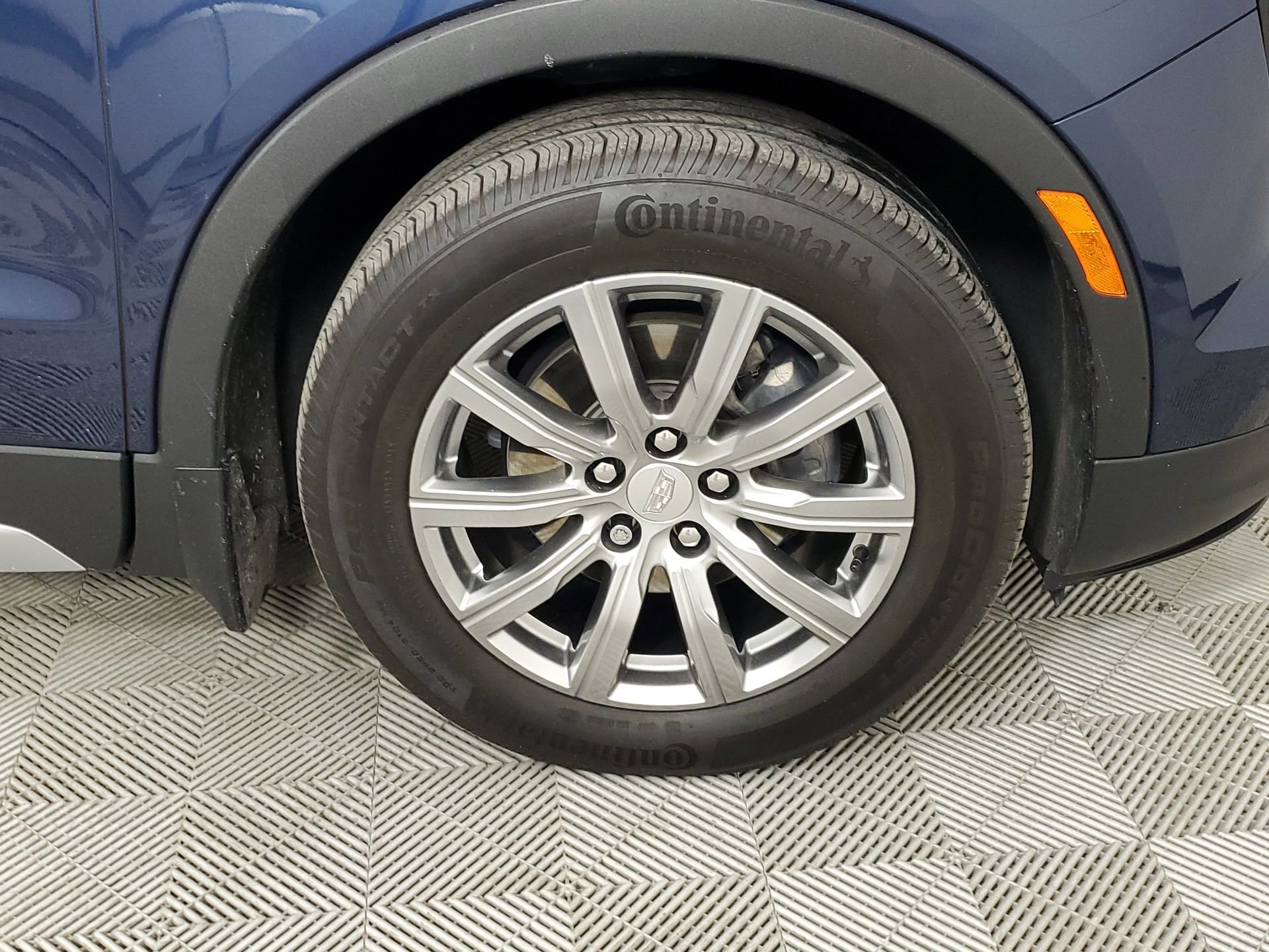 Used 2020 Cadillac XT4 Premium Luxury image 14