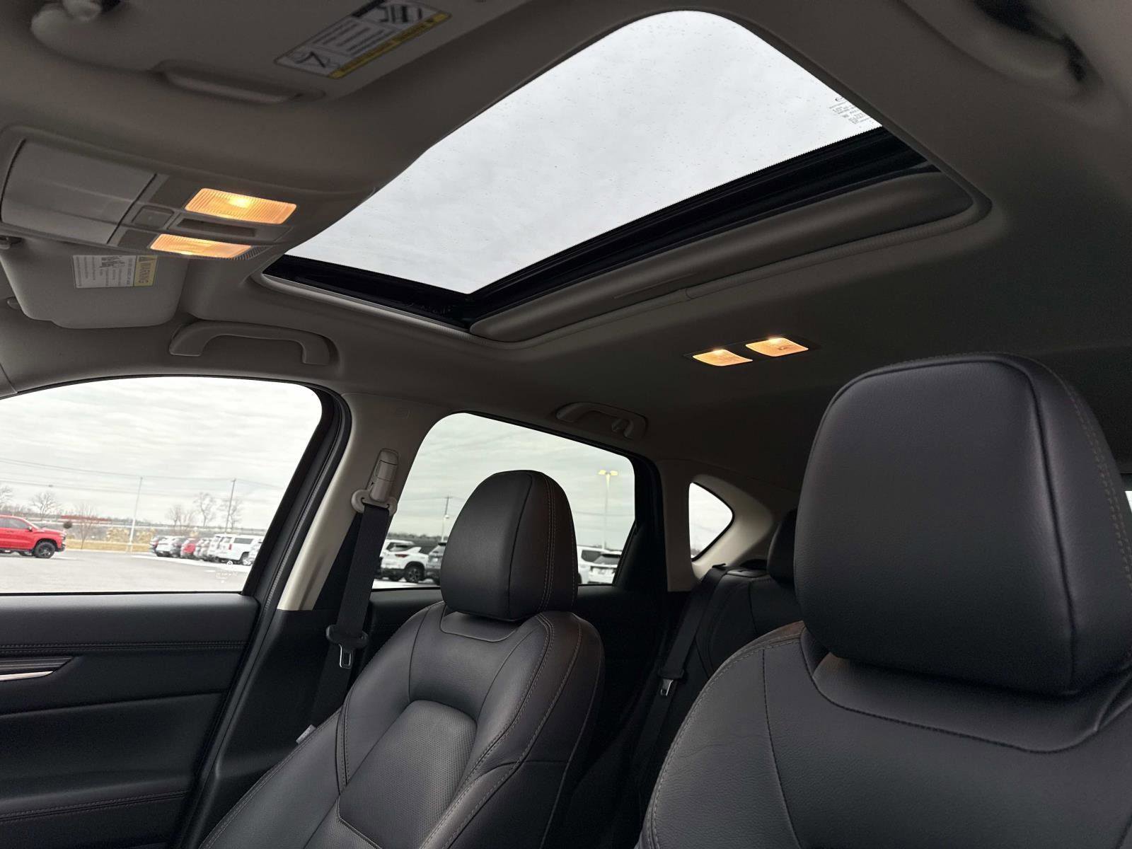 Used 2023 MAZDA CX-5 AWD 2.5 S w/ Premium Plus Pkg image 3