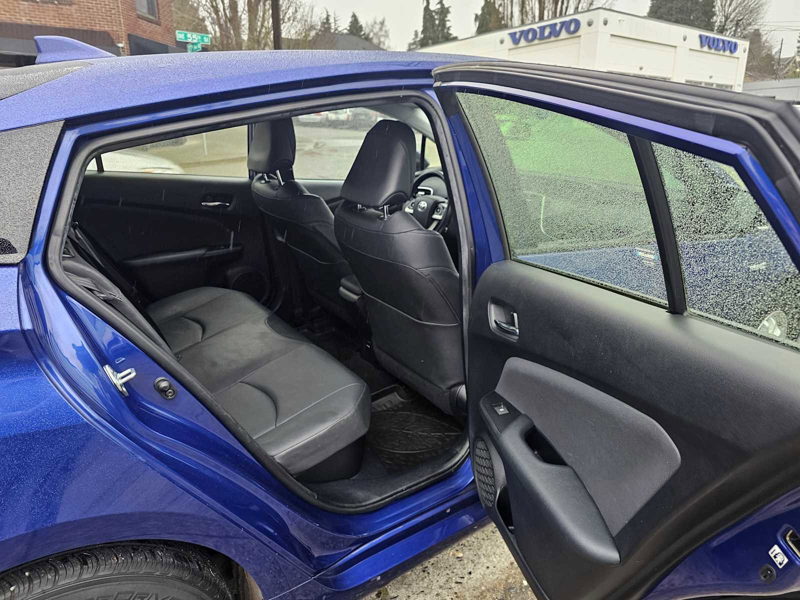 Used 2016 Toyota Prius Four image 10