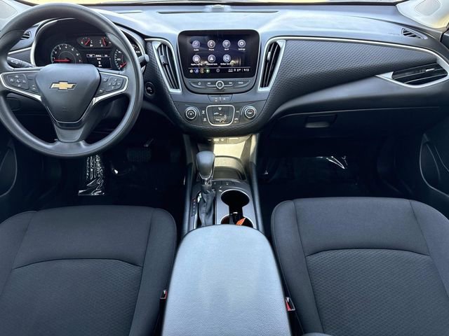 Used 2025 Chevrolet Malibu LS image 11
