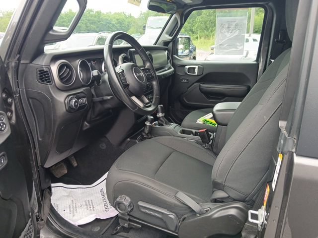 Used 2019 Jeep Wrangler Sport AWD/4WD image 17