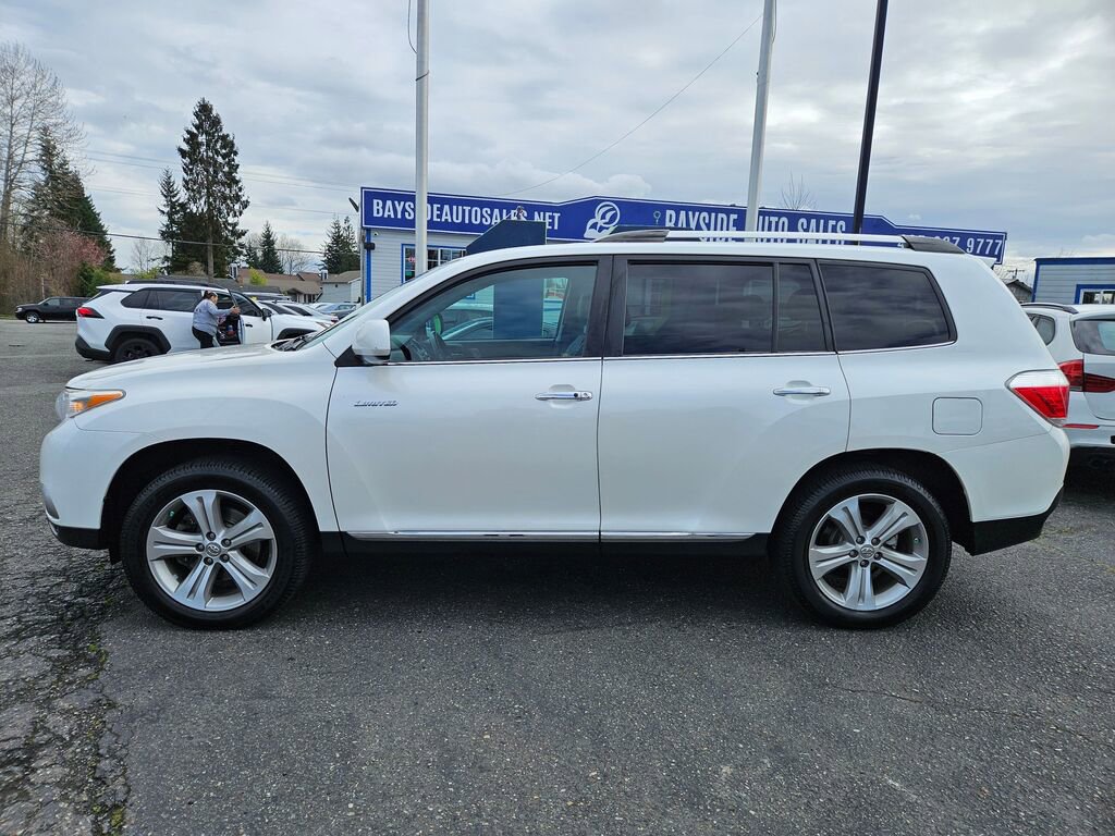 Used 2013 Toyota Highlander Limited image 2
