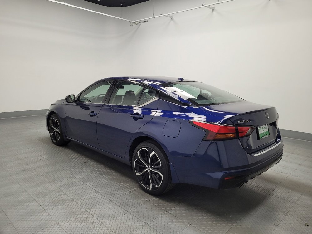 Used 2023 Nissan Altima 2.5 SR w/ SR Premium Package image 3