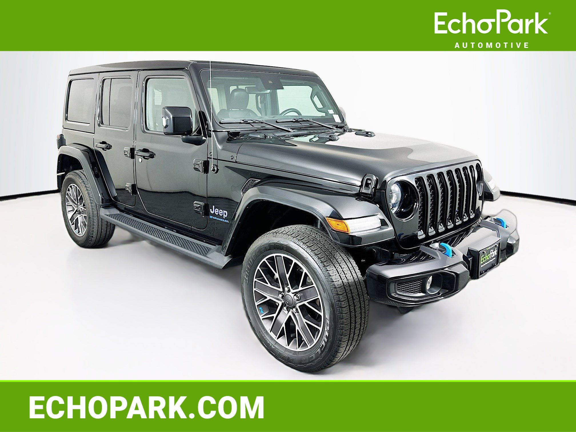 Used 2023 Jeep Wrangler Unlimited Sahara AWD/4WD image 1
