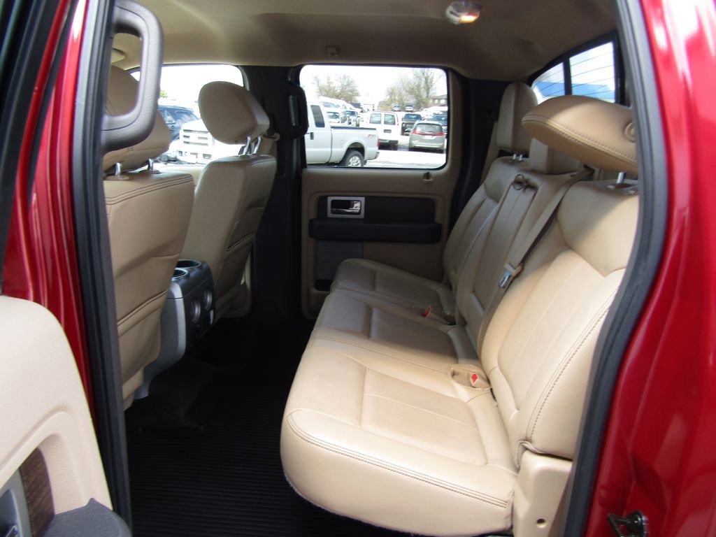 Used 2014 Ford F150 Lariat w/ Lariat Chrome Package image 28