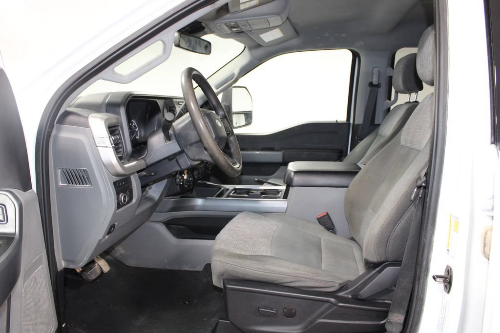 Used 2023 Ford F250 XLT w/ Camper Package AWD/4WD image 19