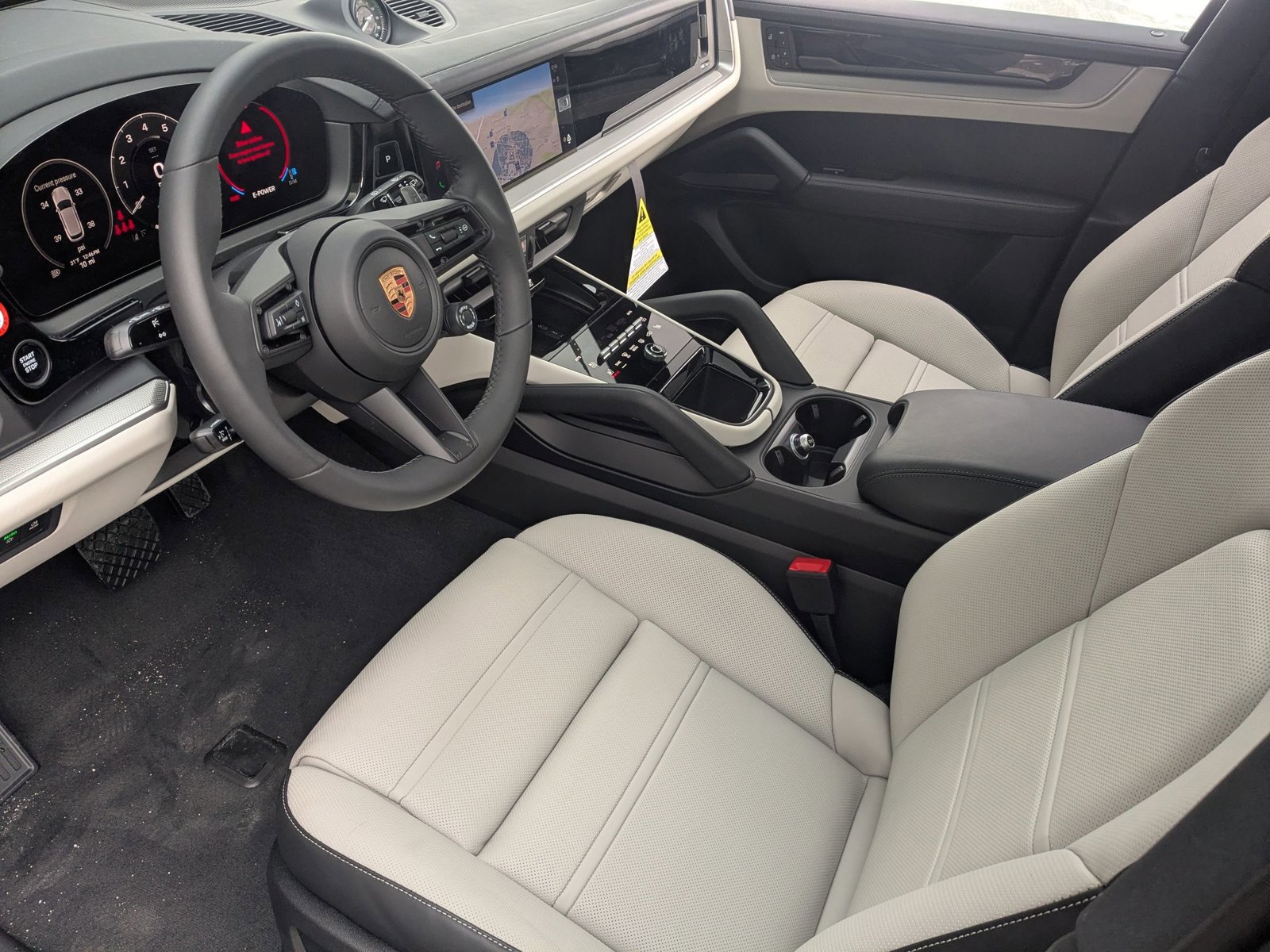 New 2026 Porsche Cayenne E-Hybrid image 4