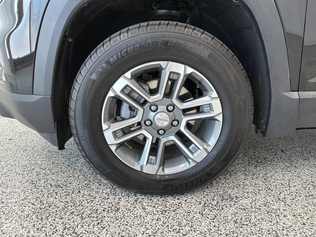 Used 2025 GMC Terrain Elevation AWD/4WD image 4