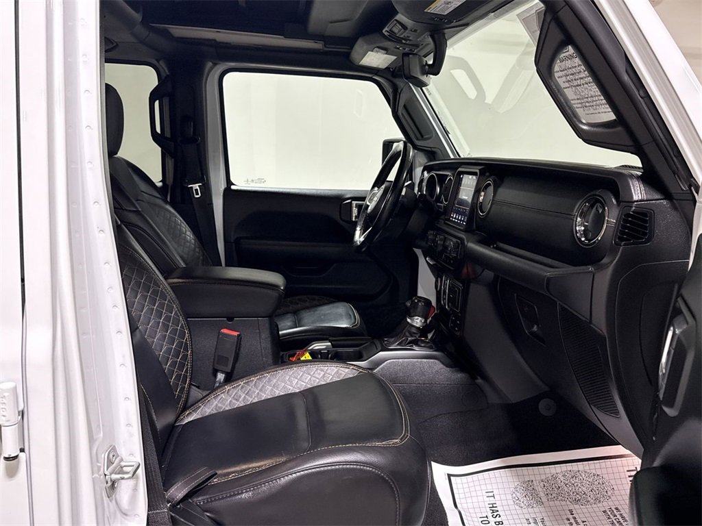 Used 2021 Jeep Wrangler Unlimited Sahara image 22