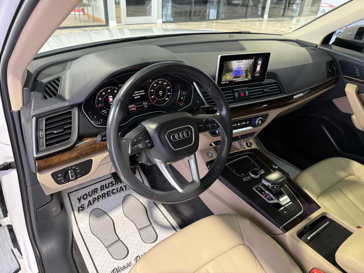Used 2020 Audi Q5 2.0T Premium Plus w/ Premium Plus Package AWD/4WD image 32