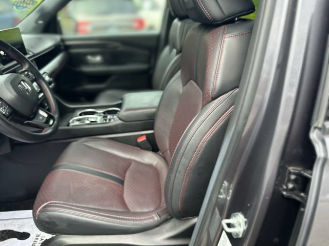 Used 2025 Honda Pilot Black Edition image 13