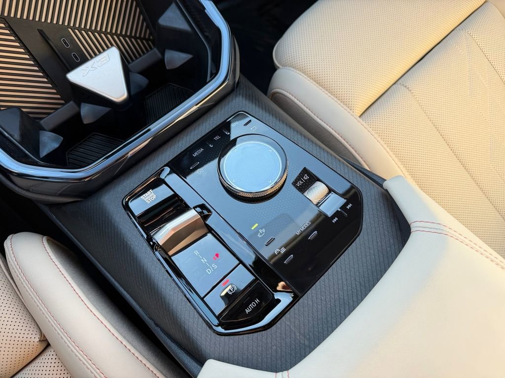 Certified 2025 BMW X3 xDrive30i w/ Premium Package image 25