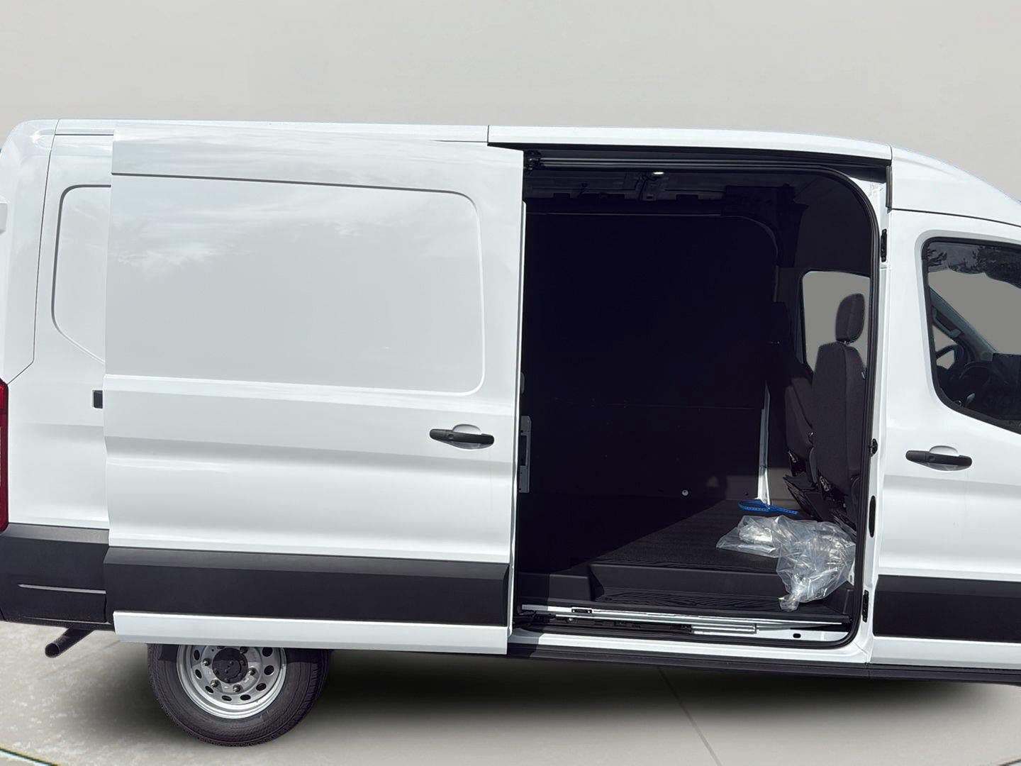 New 2026 Ford Transit 250 148 Medium Roof Extended AWD w/ Exterior Upgrade Package image 26