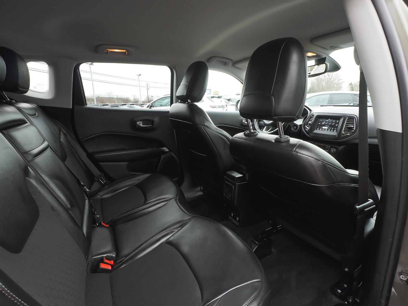 Used 2019 Jeep Compass Latitude w/ Popular Equipment Group image 37