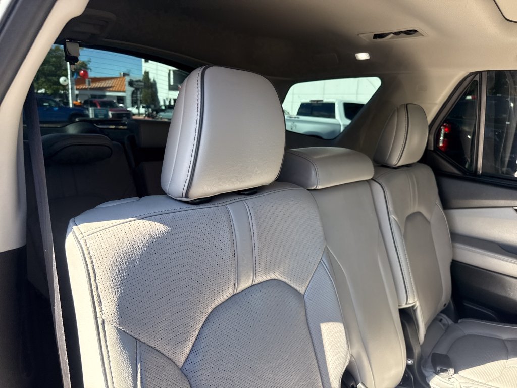 Used 2024 Honda Pilot Elite image 26