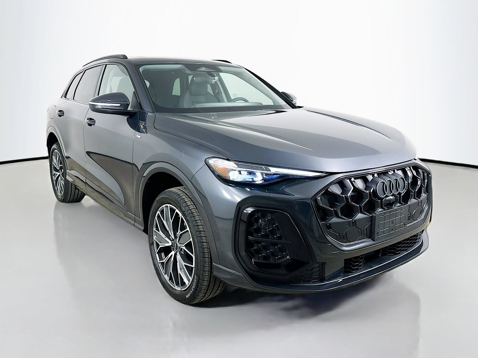 New 2026 Audi Q5 Premium Plus AWD/4WD image 3