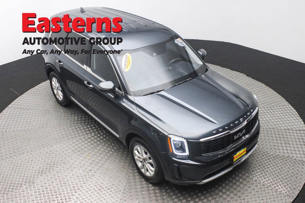 Used 2022 Kia Telluride LX image 3