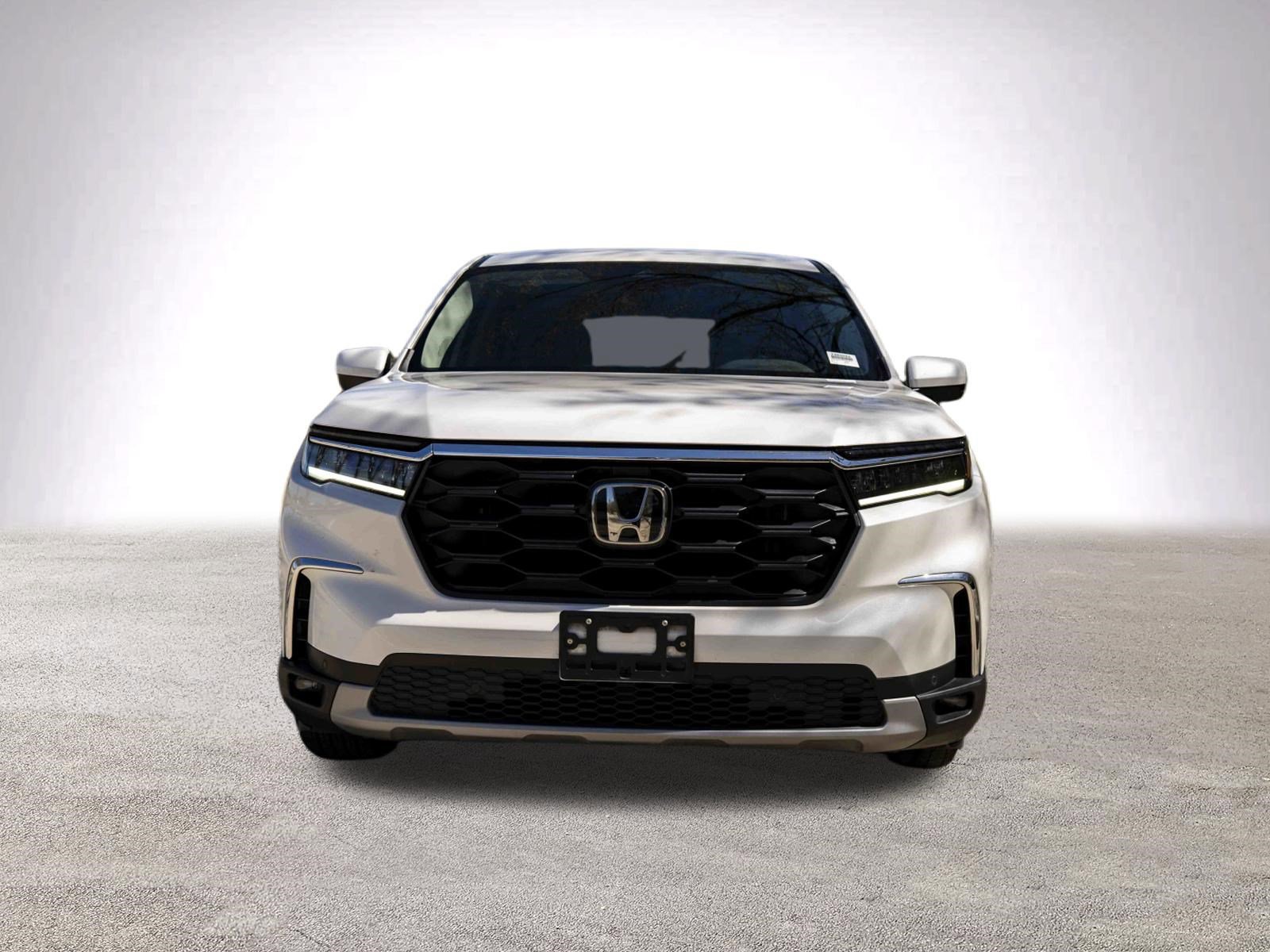 Used 2025 Honda Pilot EX-L image 3