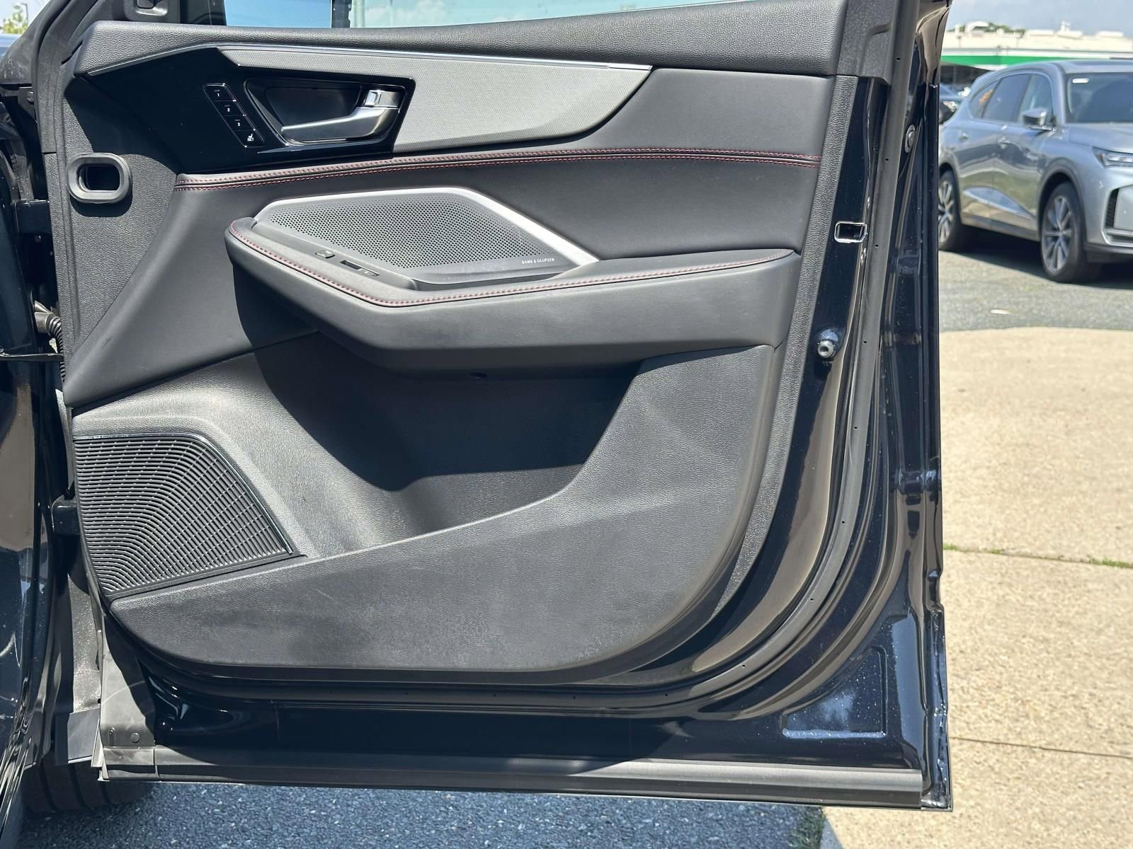 Used 2025 Acura MDX A-Spec AWD/4WD image 9