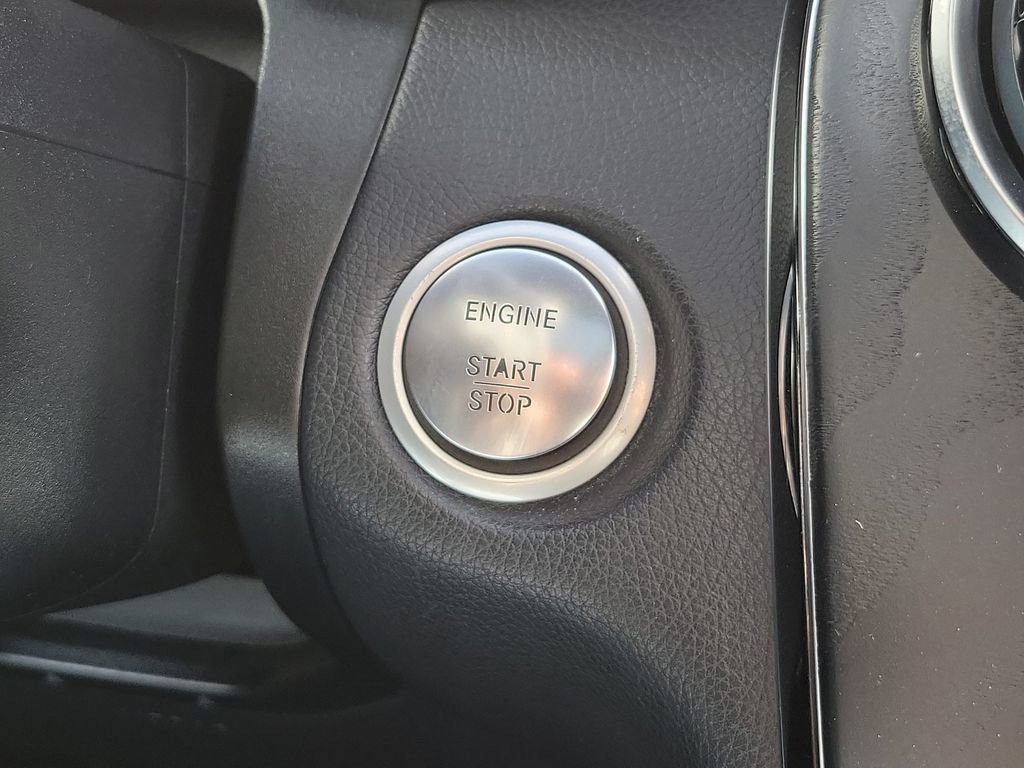 Used 2019 Mercedes-Benz GLC 300 image 16