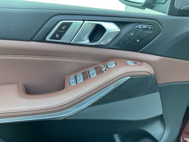 Used 2024 BMW X7 xDrive40i image 35