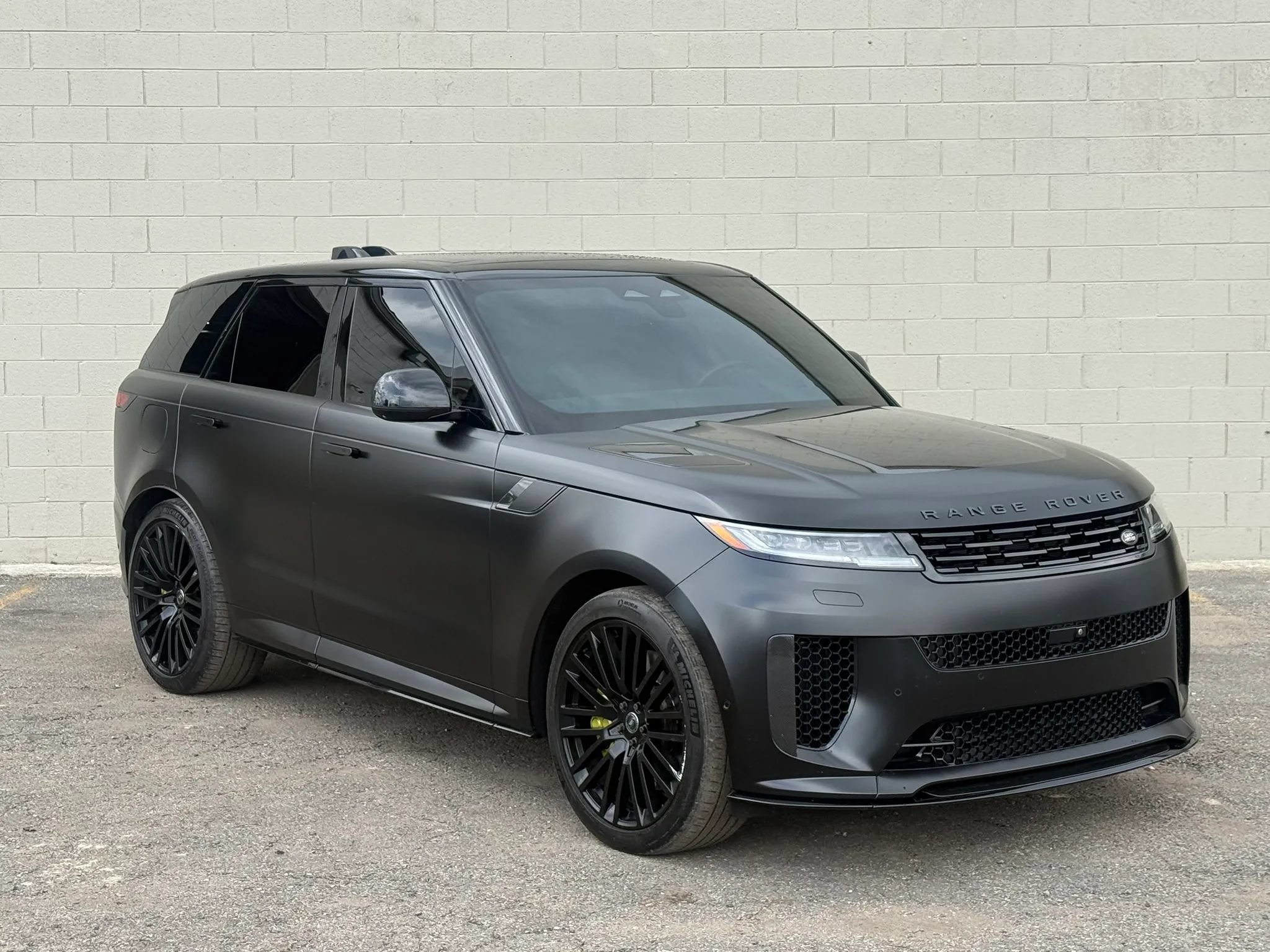 Used 2024 Land Rover Range Rover Sport AWD/4WD image 18
