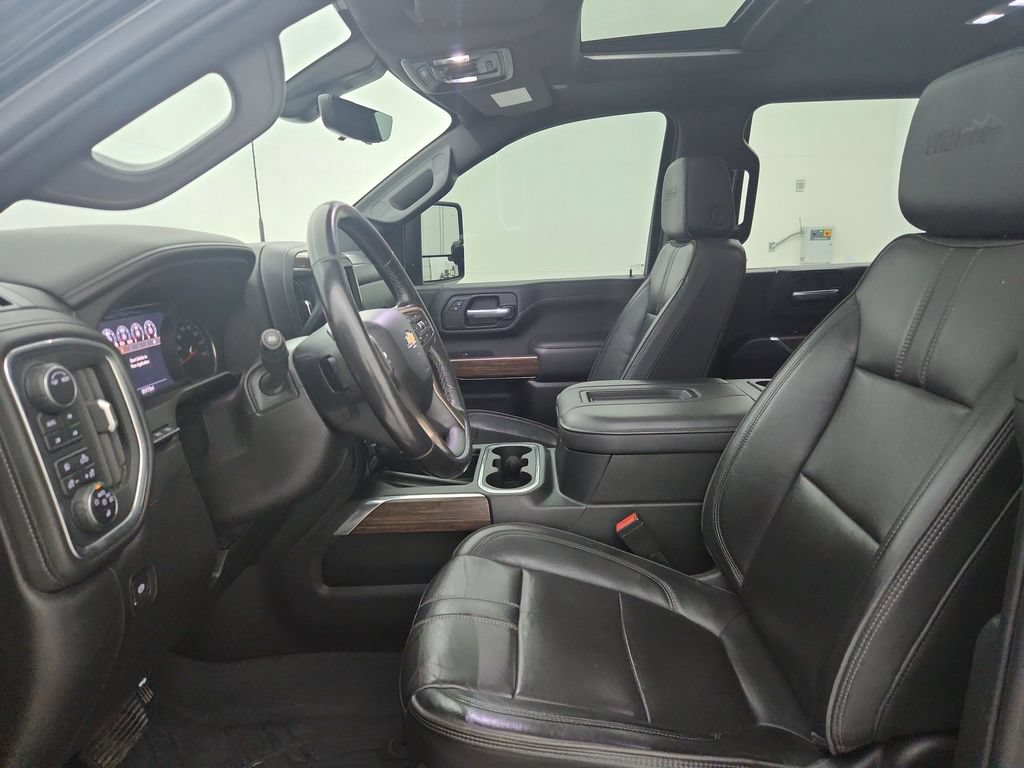 Used 2022 Chevrolet Silverado 2500 High Country AWD/4WD image 12
