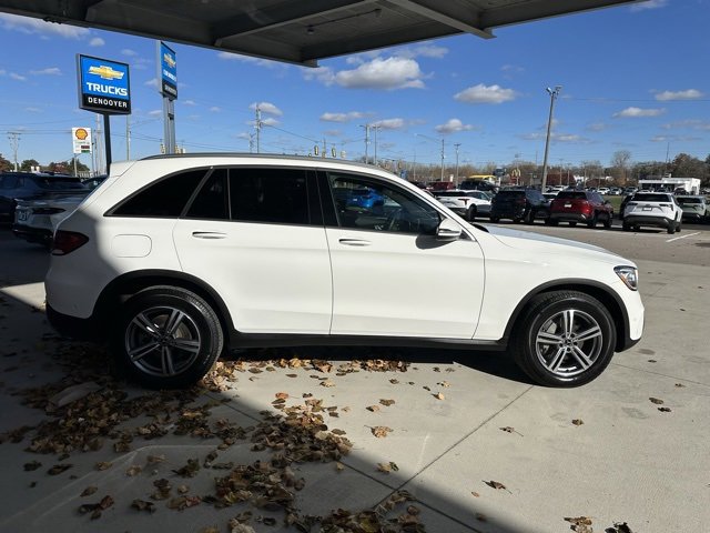 Used 2021 Mercedes-Benz GLC 300 4MATIC image 4