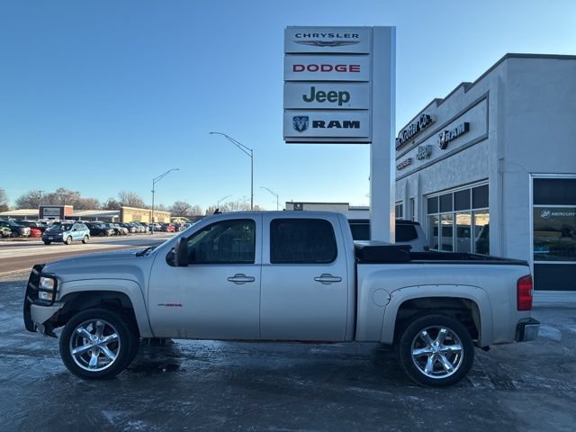 Used 2007 Chevrolet Silverado 1500 LTZ w/ EZ-Lift Tailgate Package AWD/4WD image 1