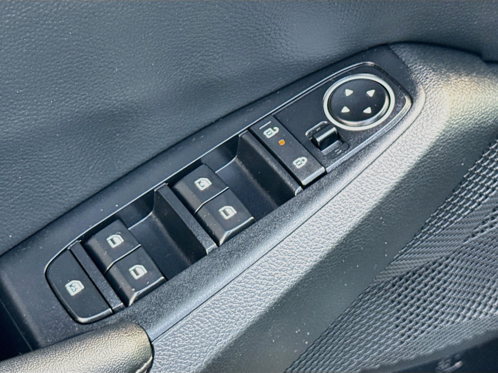 Used 2024 Kia Seltos S AWD/4WD image 10