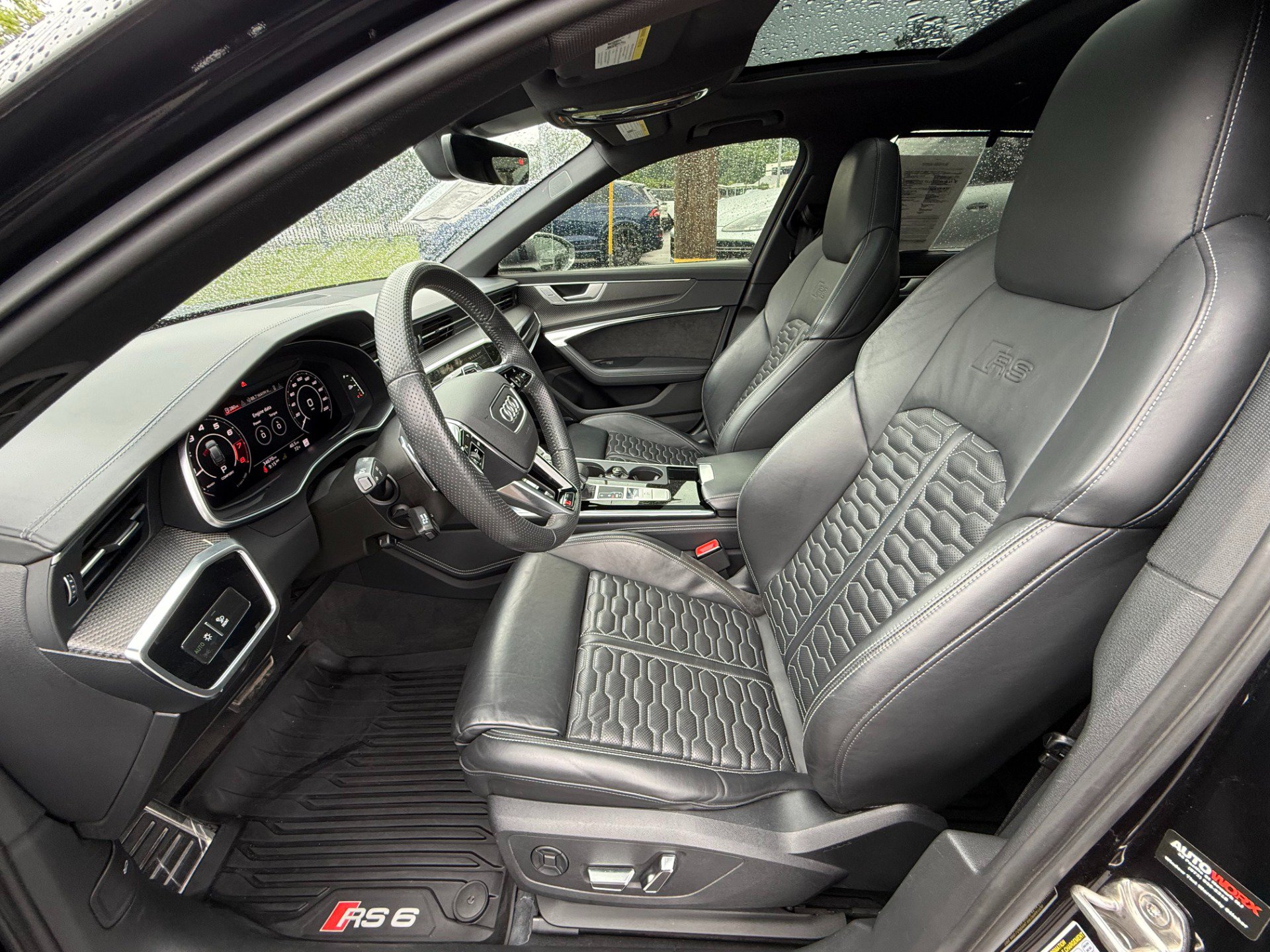 Used 2021 Audi RS 6 AWD/4WD image 10
